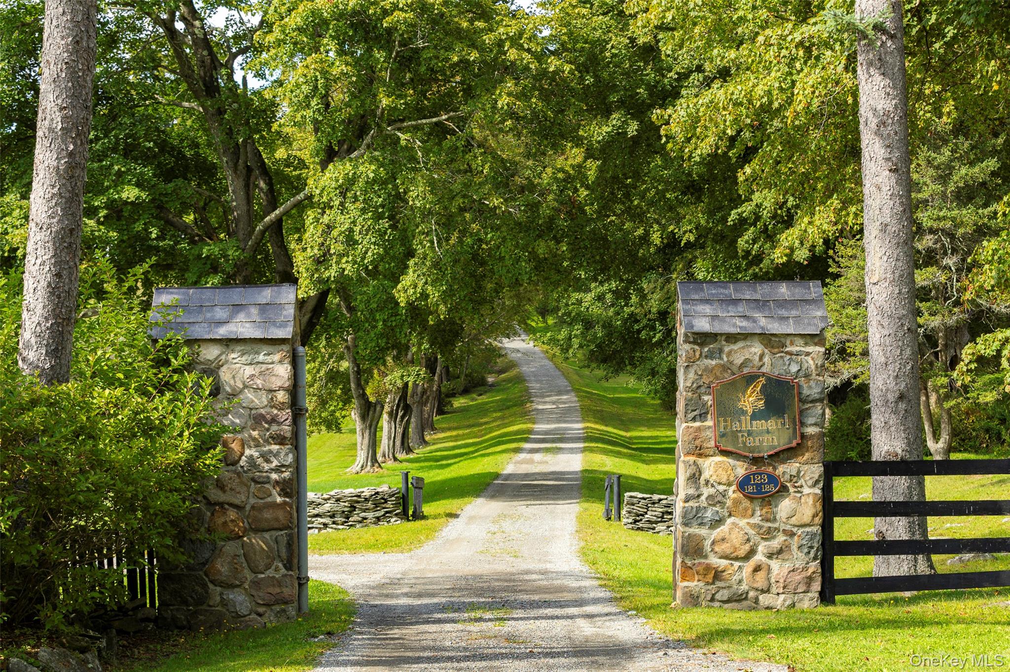 121-125 Butts Hollow Road