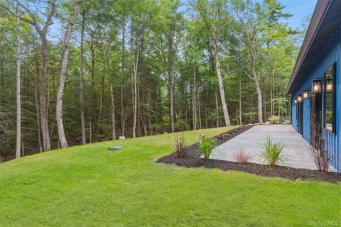 Tiny photo for 805 County Road 2, Accord, NY 12404 (MLS # 898273)