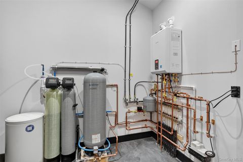 Tiny photo for 805 Kripplebush Road, Accord, NY 12404 (MLS # 898273)