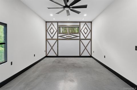 Tiny photo for 805 County Road 2, Accord, NY 12404 (MLS # 898273)