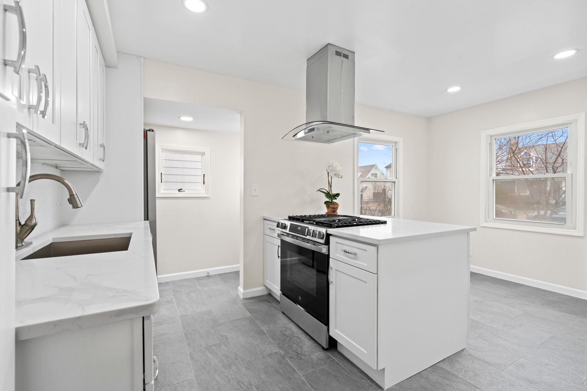 6 S Elm Street, Oyster Bay, New York image 3