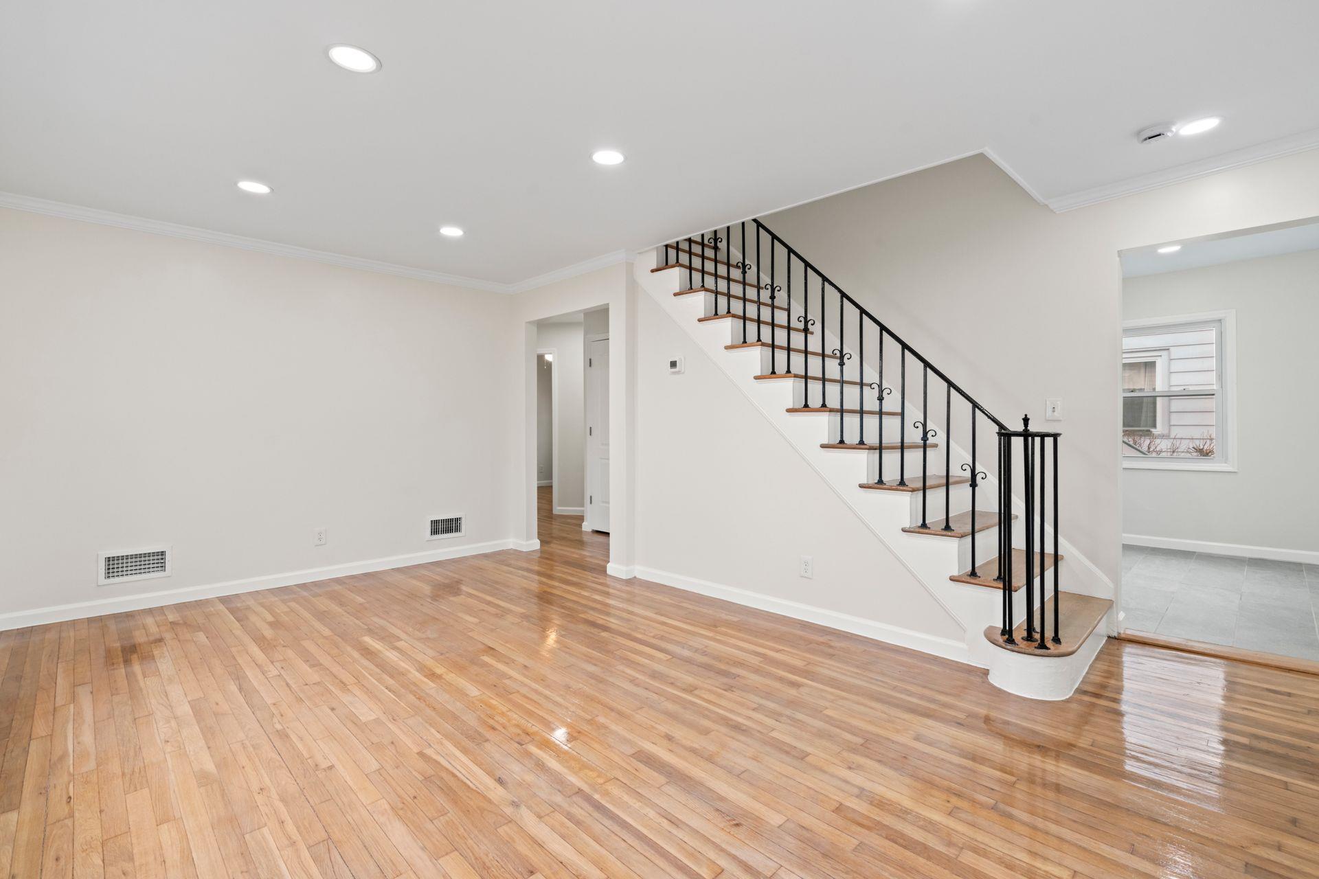 6 S Elm Street, Oyster Bay, New York image 5