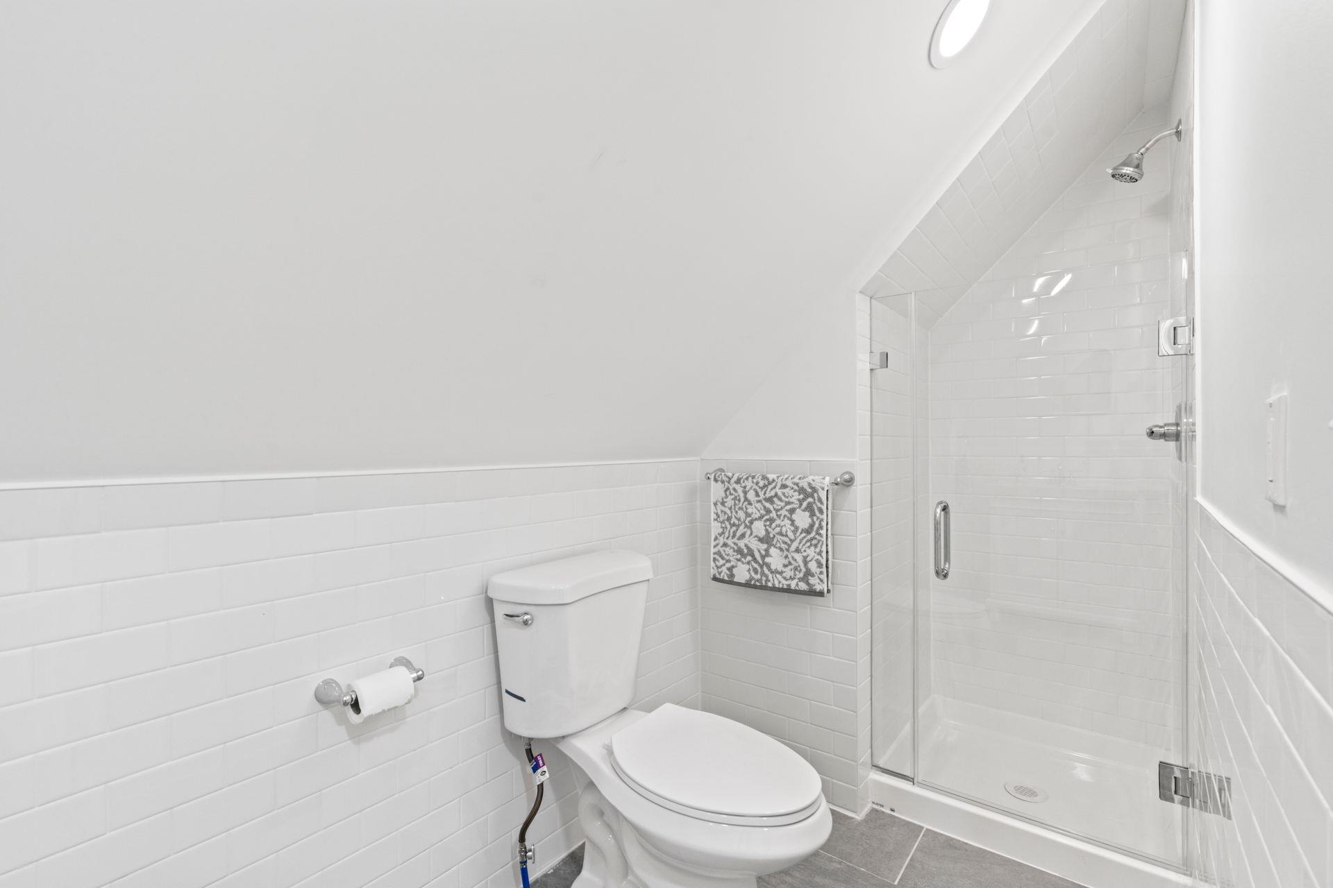 6 S Elm Street, Oyster Bay, New York image 14