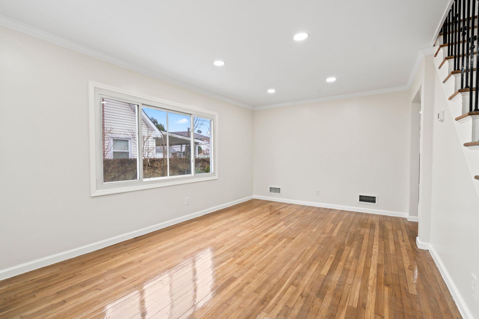 6 S Elm Street, Oyster Bay, New York image 6