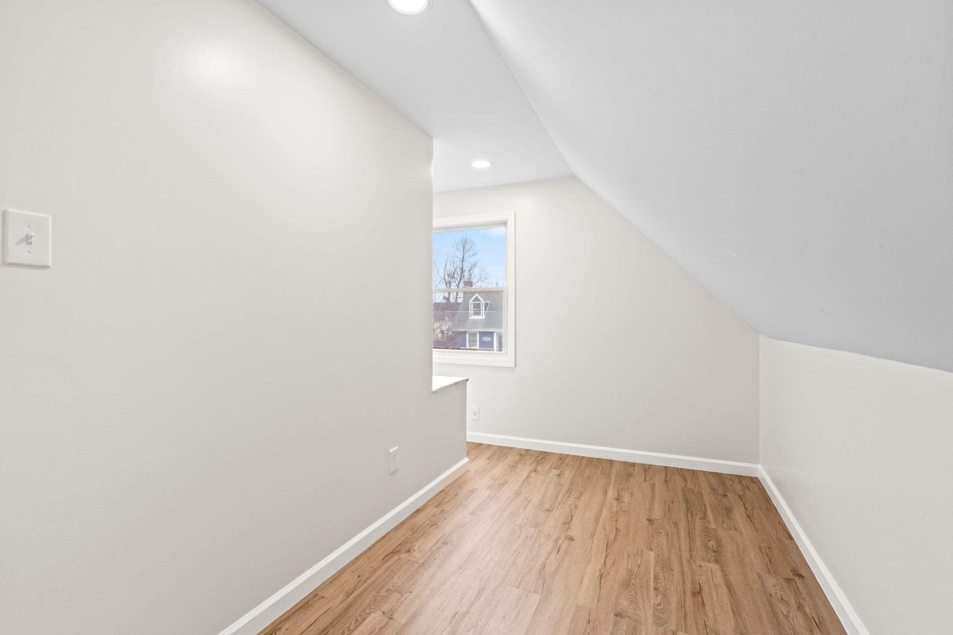 6 S Elm Street, Oyster Bay, New York image 17