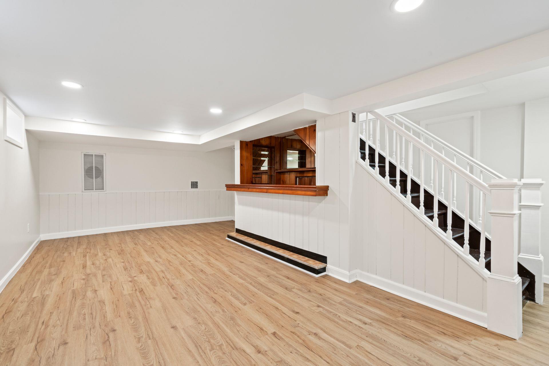 6 S Elm Street, Oyster Bay, New York image 18