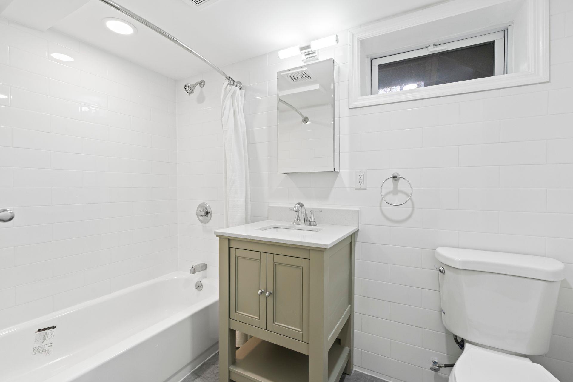 6 S Elm Street, Oyster Bay, New York image 20