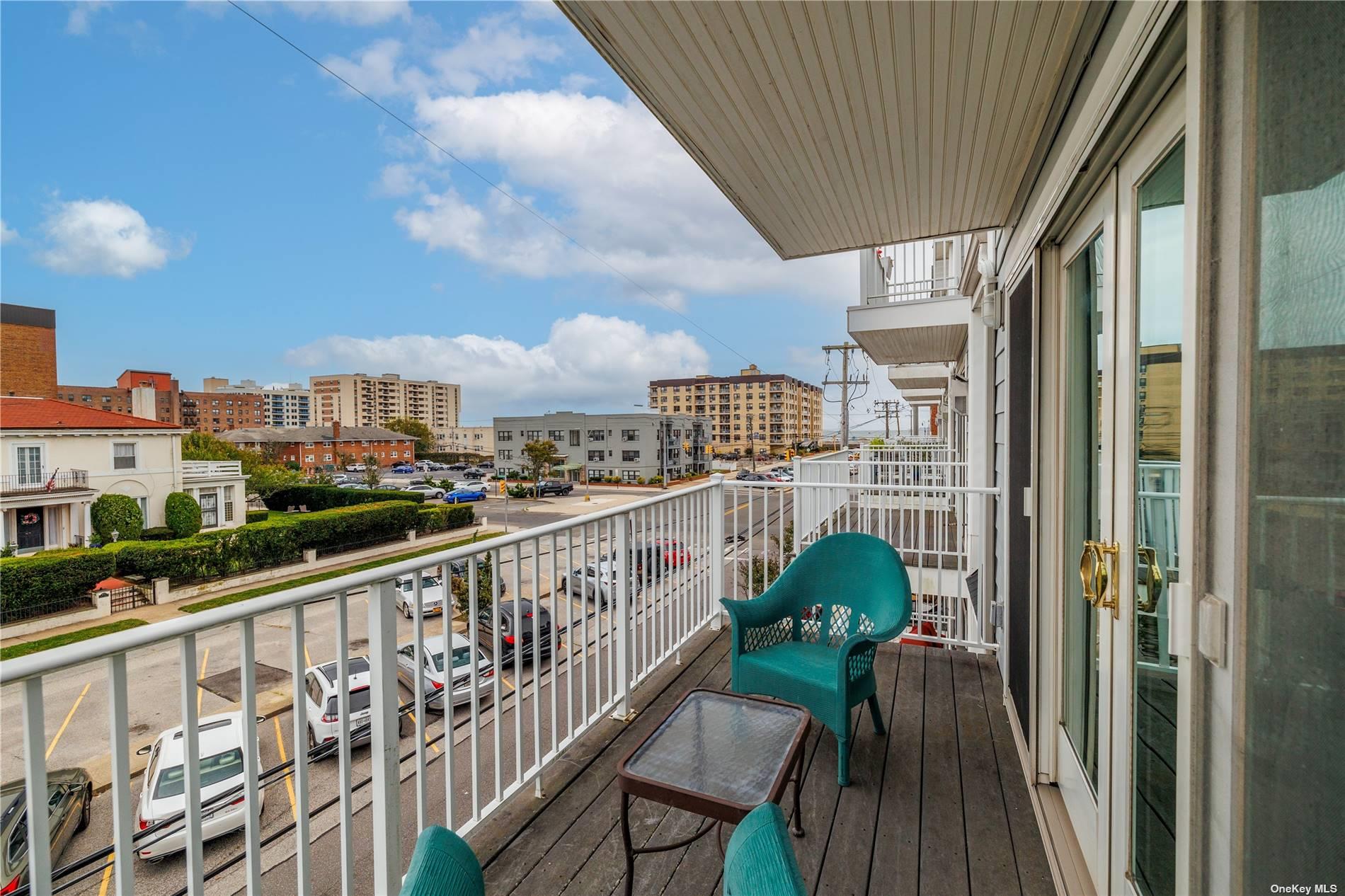 159 Monroe Boulevard #UPPER, Long Beach, New York image 4