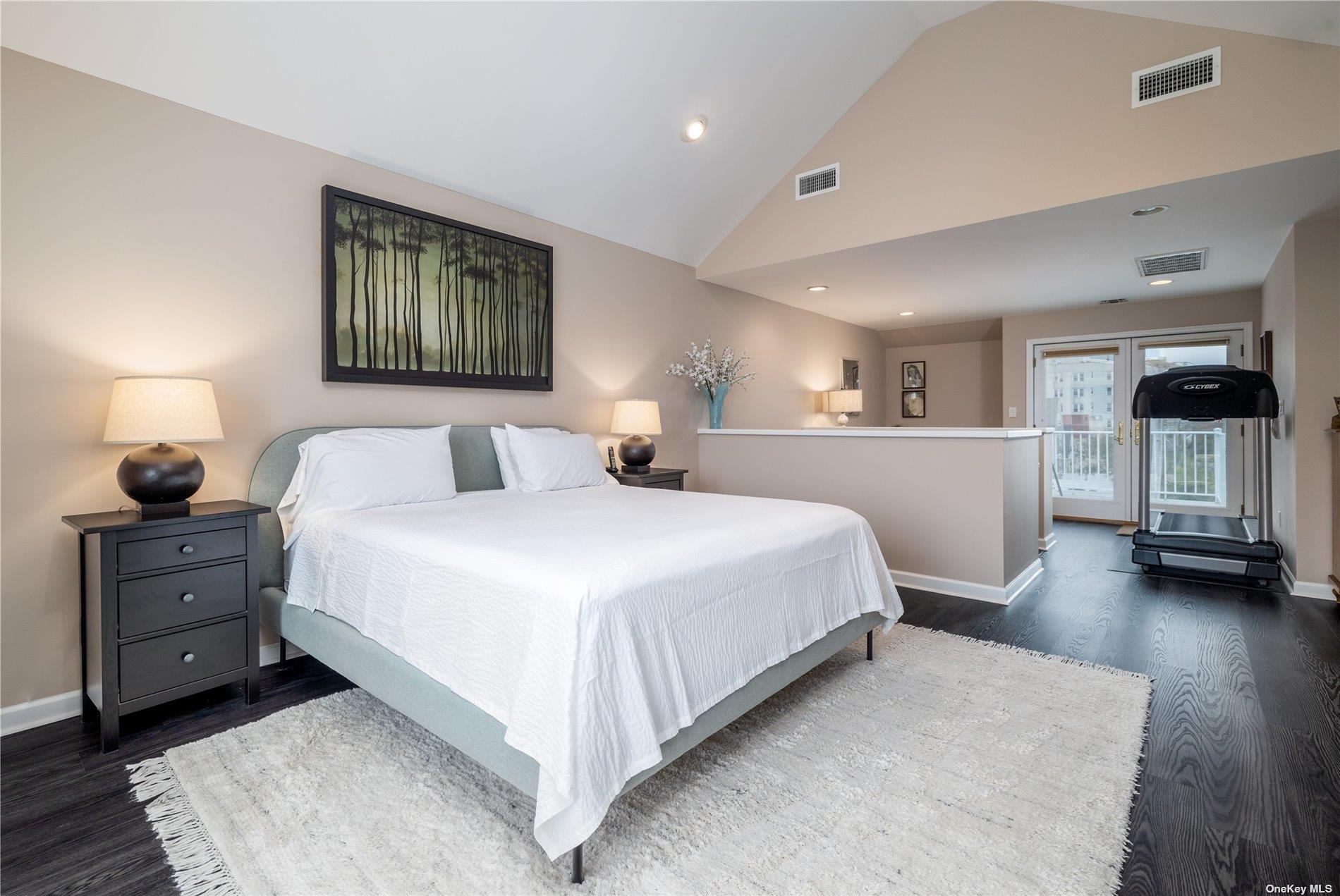 159 Monroe Boulevard #UPPER, Long Beach, New York image 13