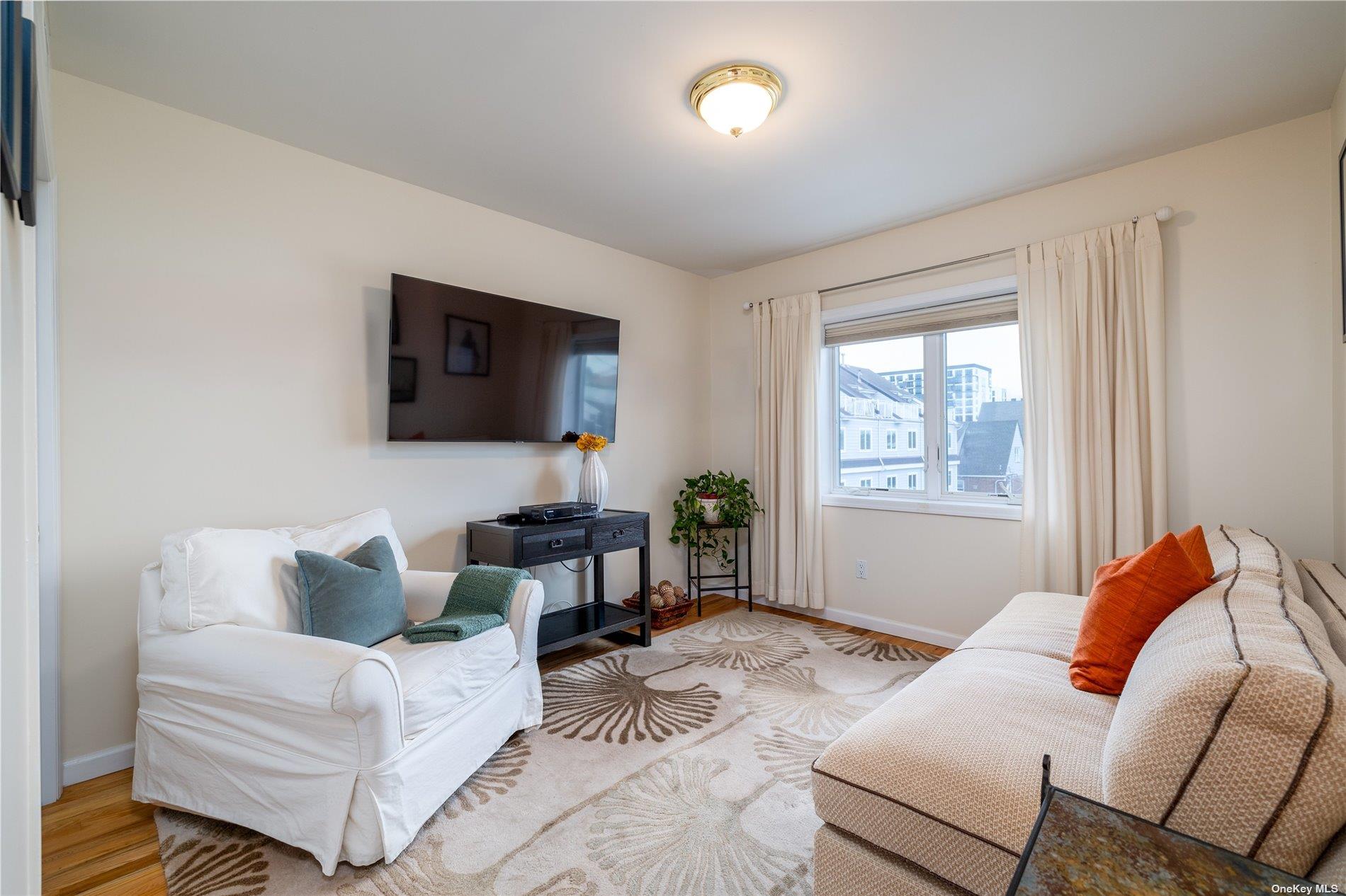 159 Monroe Boulevard #UPPER, Long Beach, New York image 11