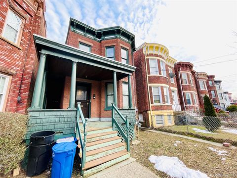 72 Liberty Street Wh Street Newburgh NY 12550