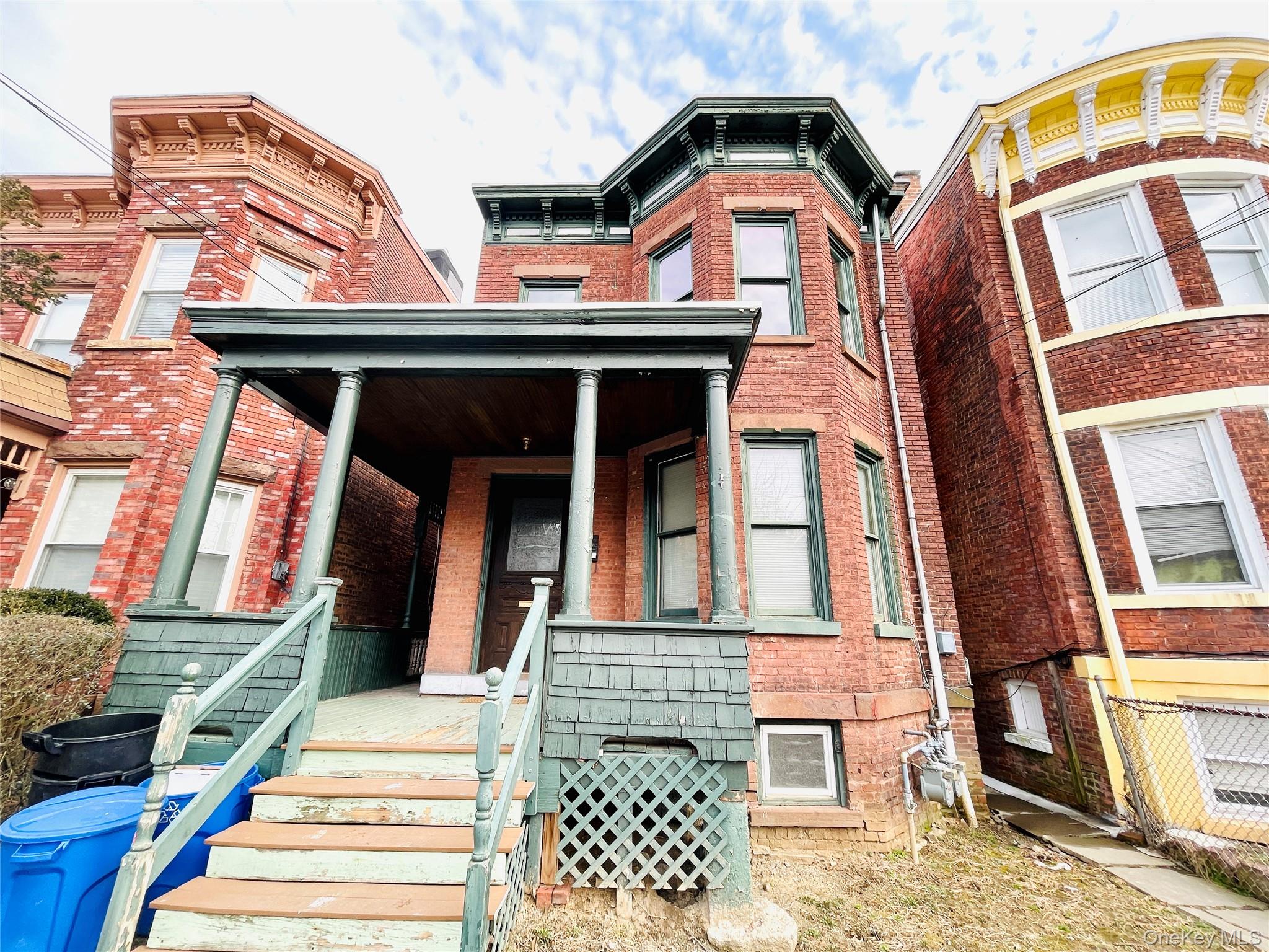 72 Liberty Street Wh Street