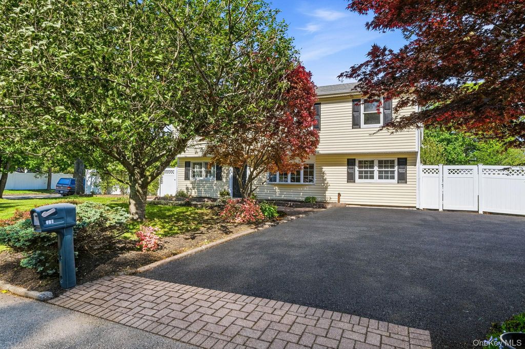 Photo of 327 Broadway, Port Jefferson Station, NY 11776 (MLS # 1001088)