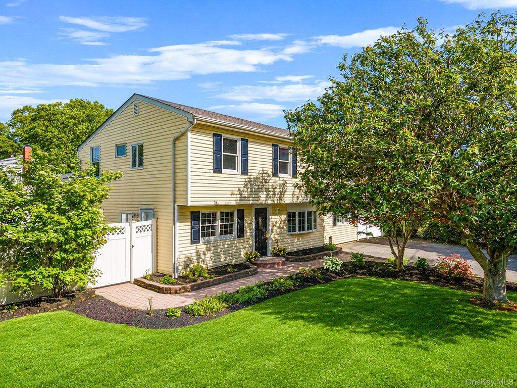Photo of 327 Broadway, Port Jefferson Station, NY 11776 (MLS # 1001088)
