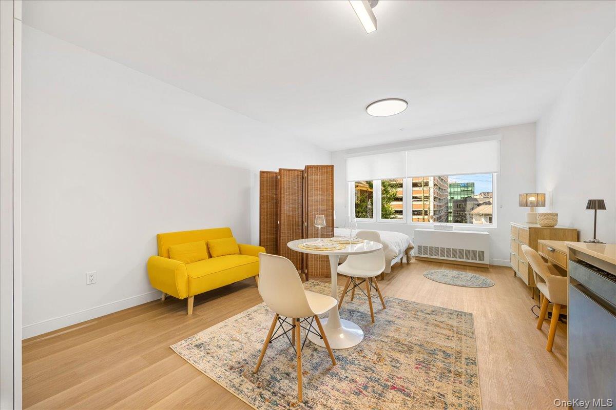 8 Chester Avenue 102