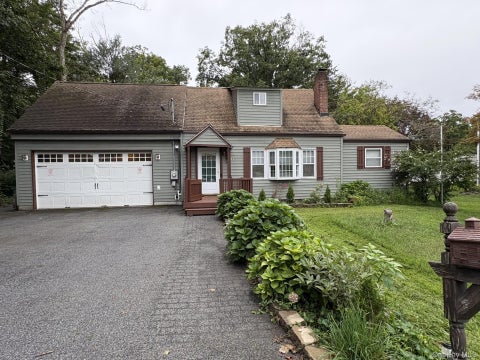 Homes For Sale - 13 Cedar Lane<br/> Poughkeepsie, NY 12601