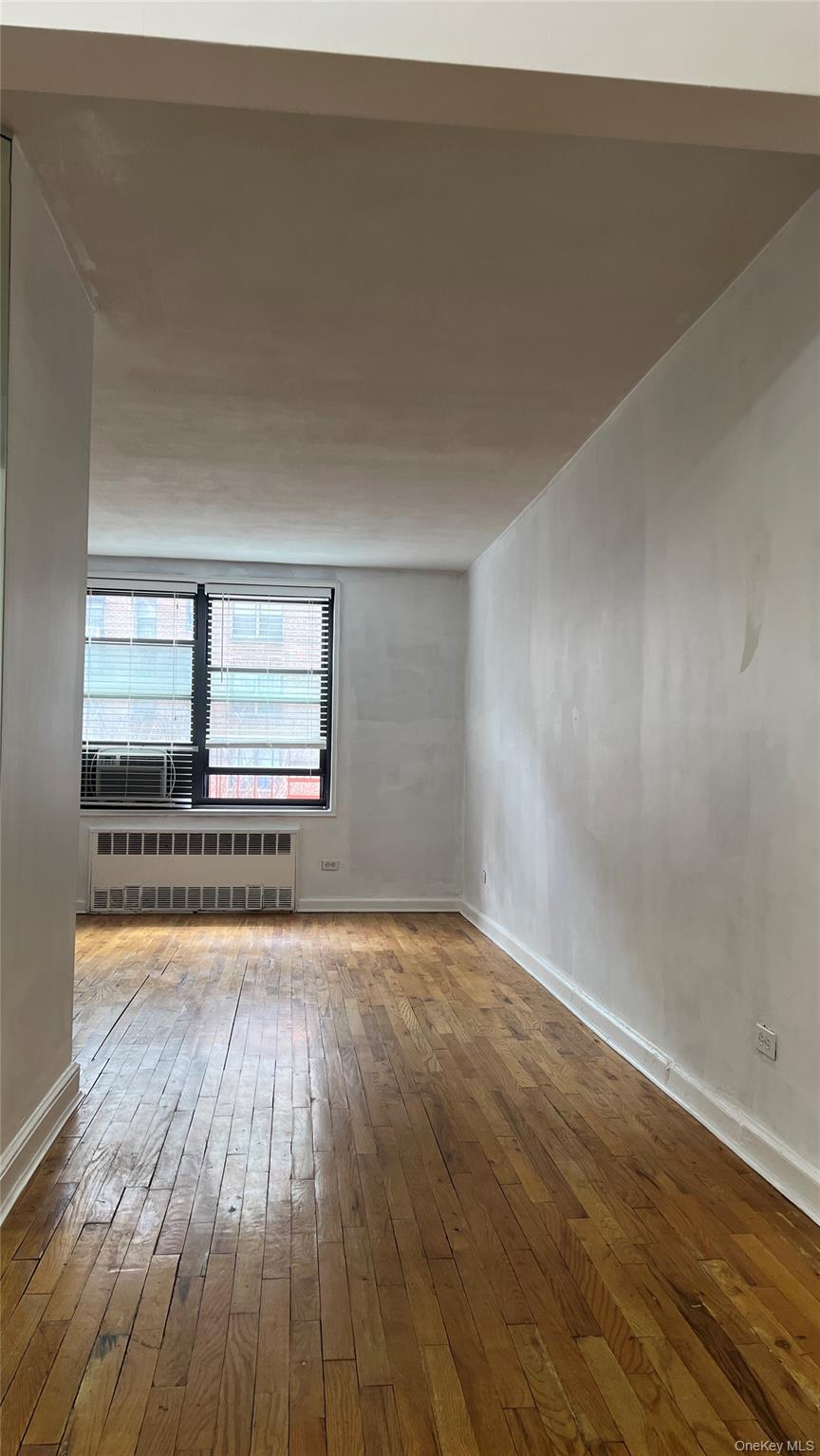 84-01 main street 207