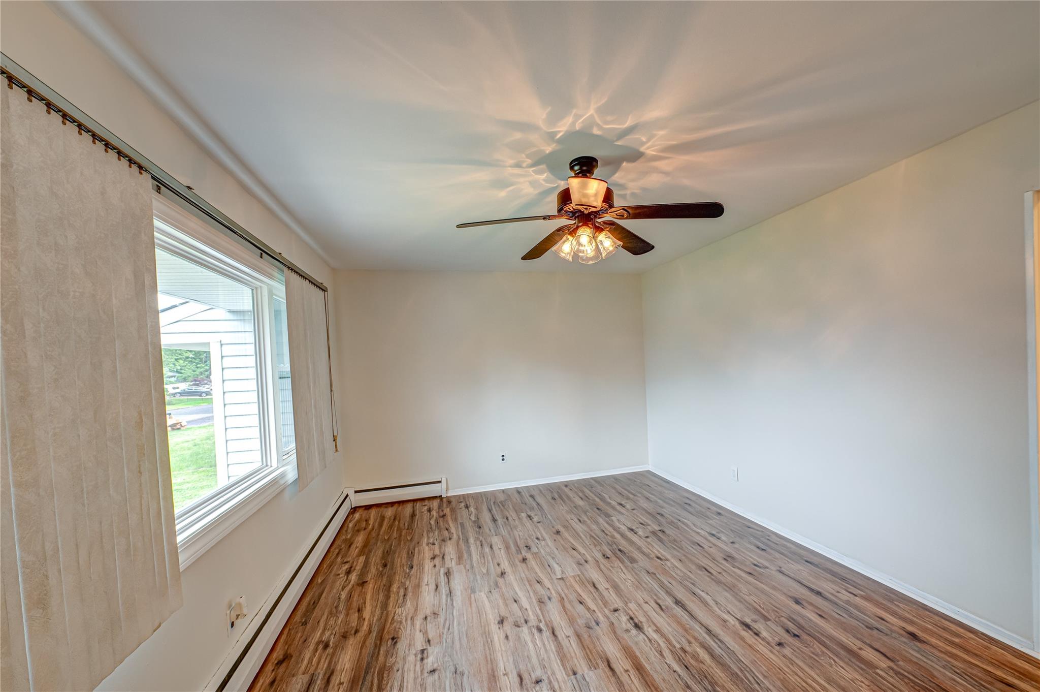 51 Franklin Street, Brentwood, New York image 10
