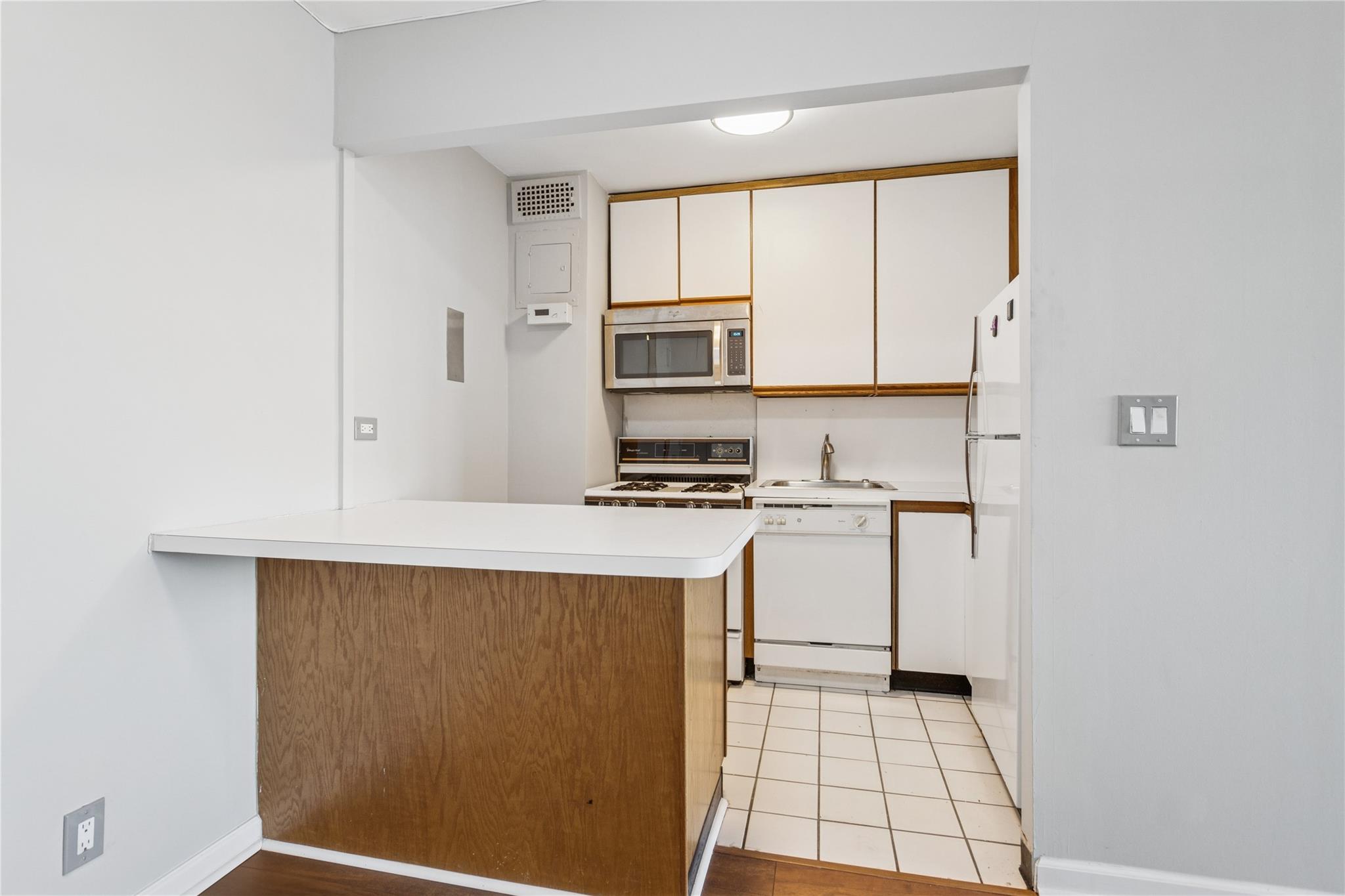 5700 Arlington Avenue #21O, Bronx, New York image 3