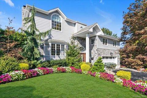 639 Boelsen Drive Westbury NY 11590