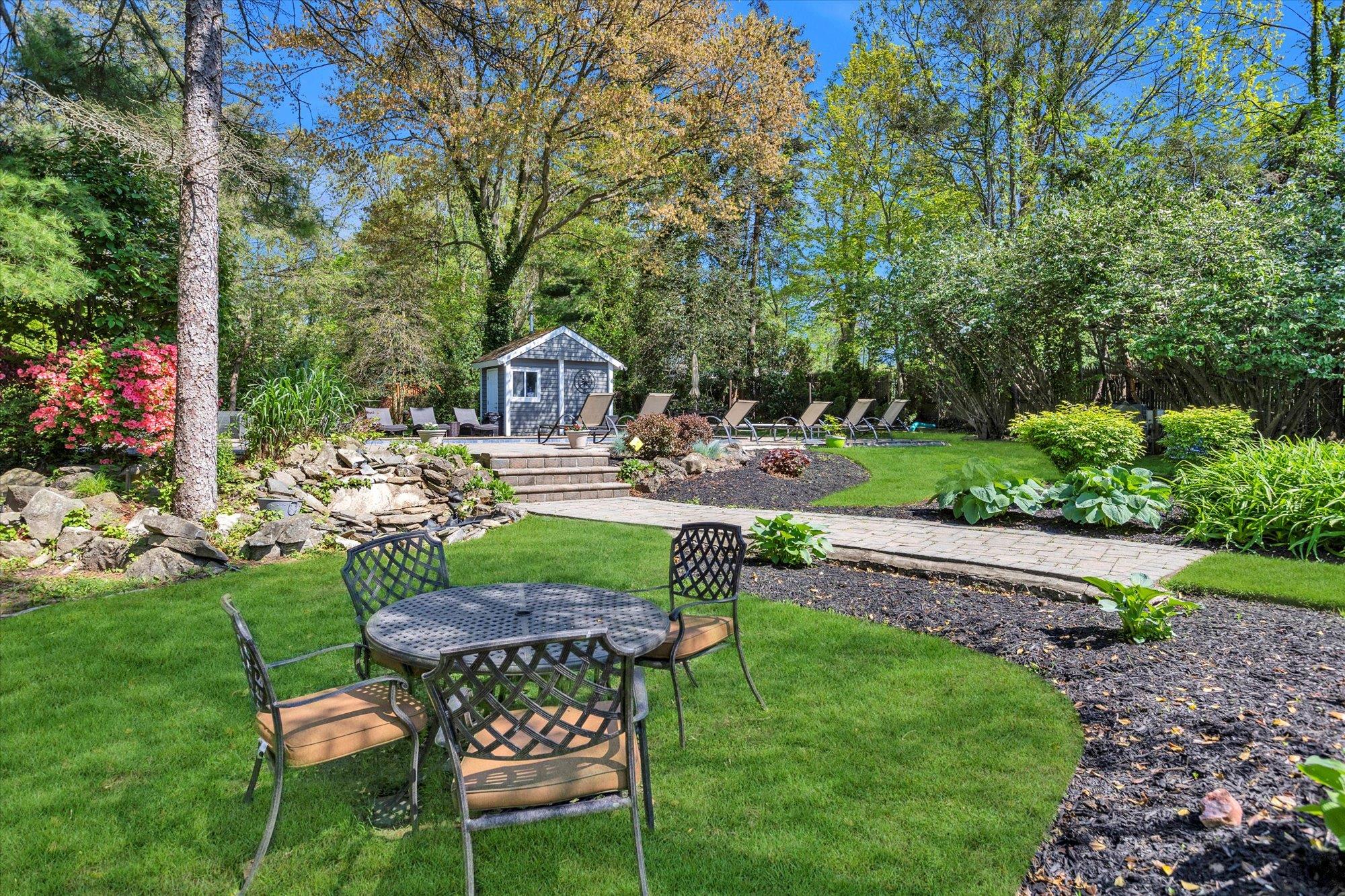 45 Rustic Gate Lane, Dix Hills, New York image 33