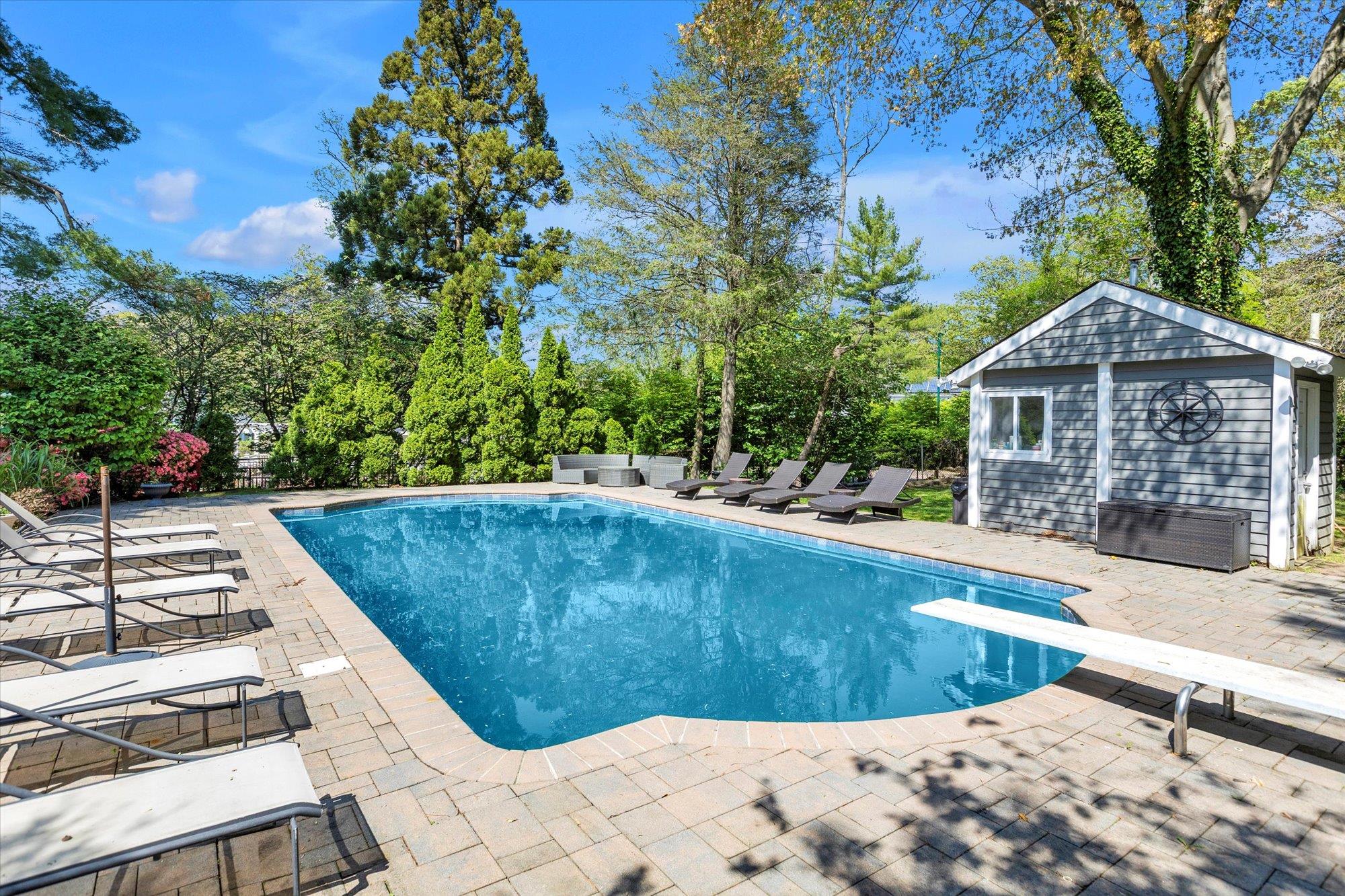45 Rustic Gate Lane, Dix Hills, New York image 34