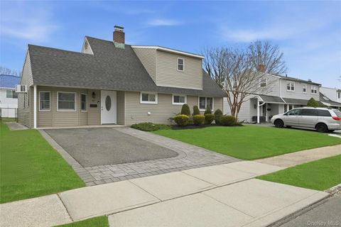 57 Cobalt Lane Westbury NY 11590