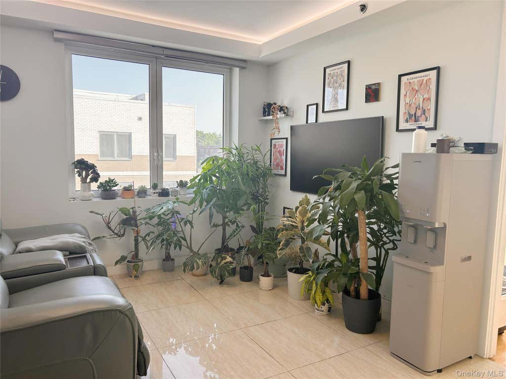 Photo of 15815 Union Turnpike #402N, Fresh Meadows, NY 11366 (MLS # 1038128)