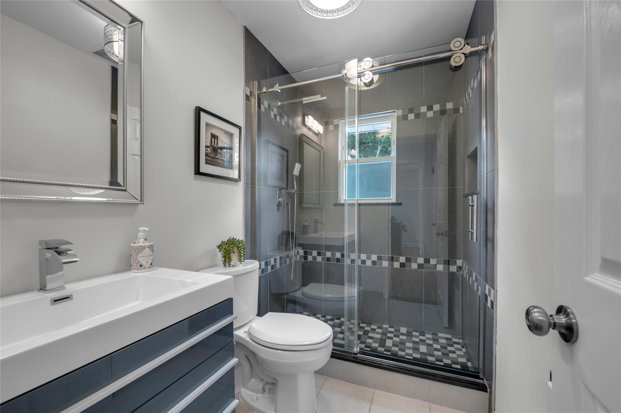 104 South Street, New Hyde Park, New York image 9