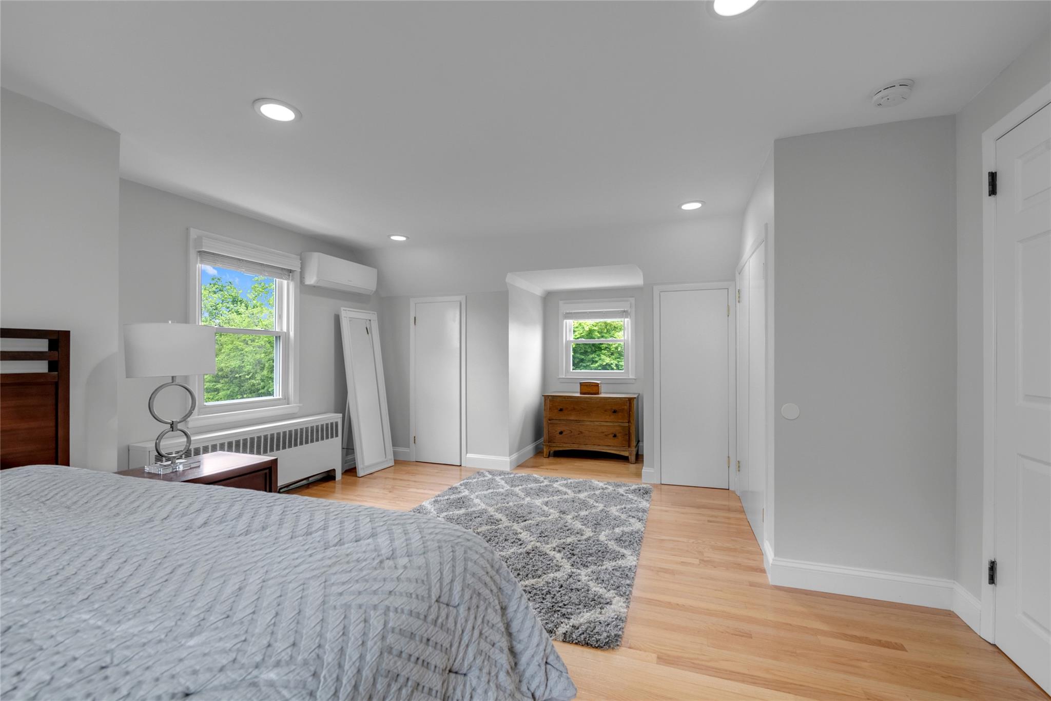 104 South Street, New Hyde Park, New York image 12