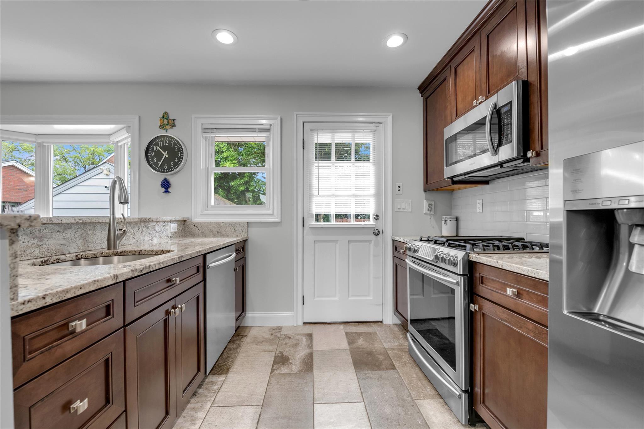 104 South Street, New Hyde Park, New York image 5