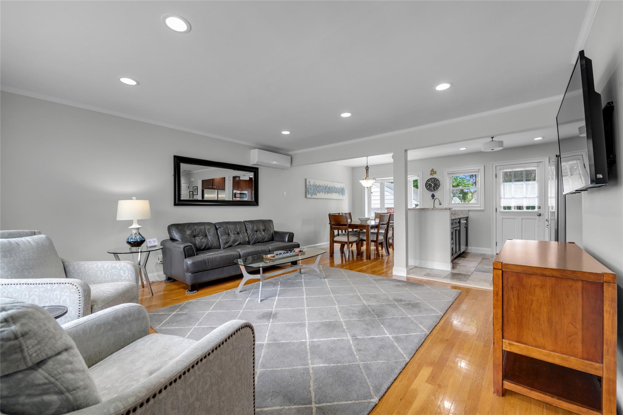 104 South Street, New Hyde Park, New York image 3