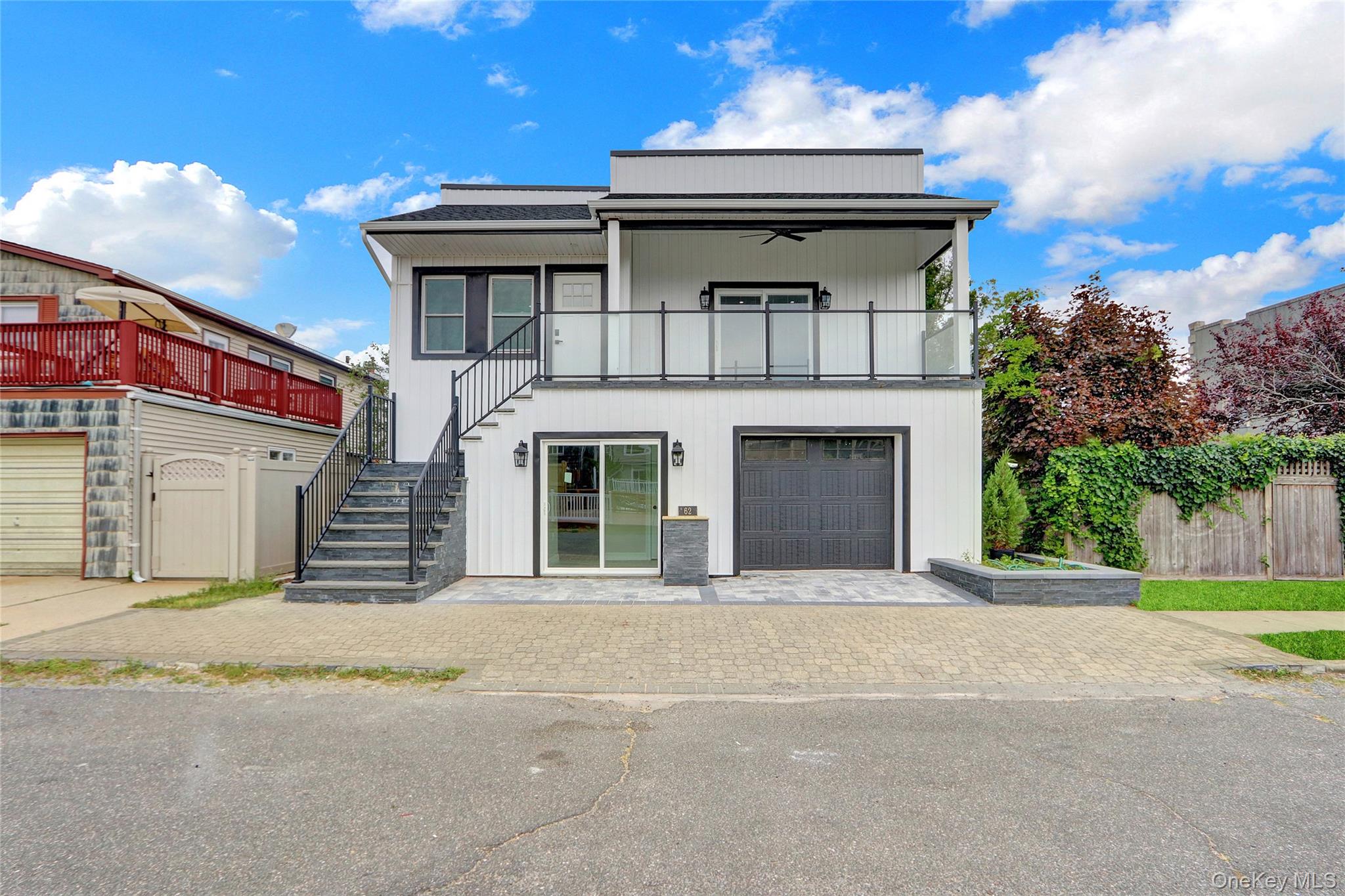 Long Beach, New York 11561, United States, 4 Bedrooms Bedrooms, ,3 BathroomsBathrooms,Residential,Active,181168