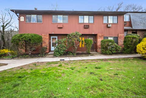 Homes For Sale - 105 Coachlight Square<br/> Montrose, NY 10548