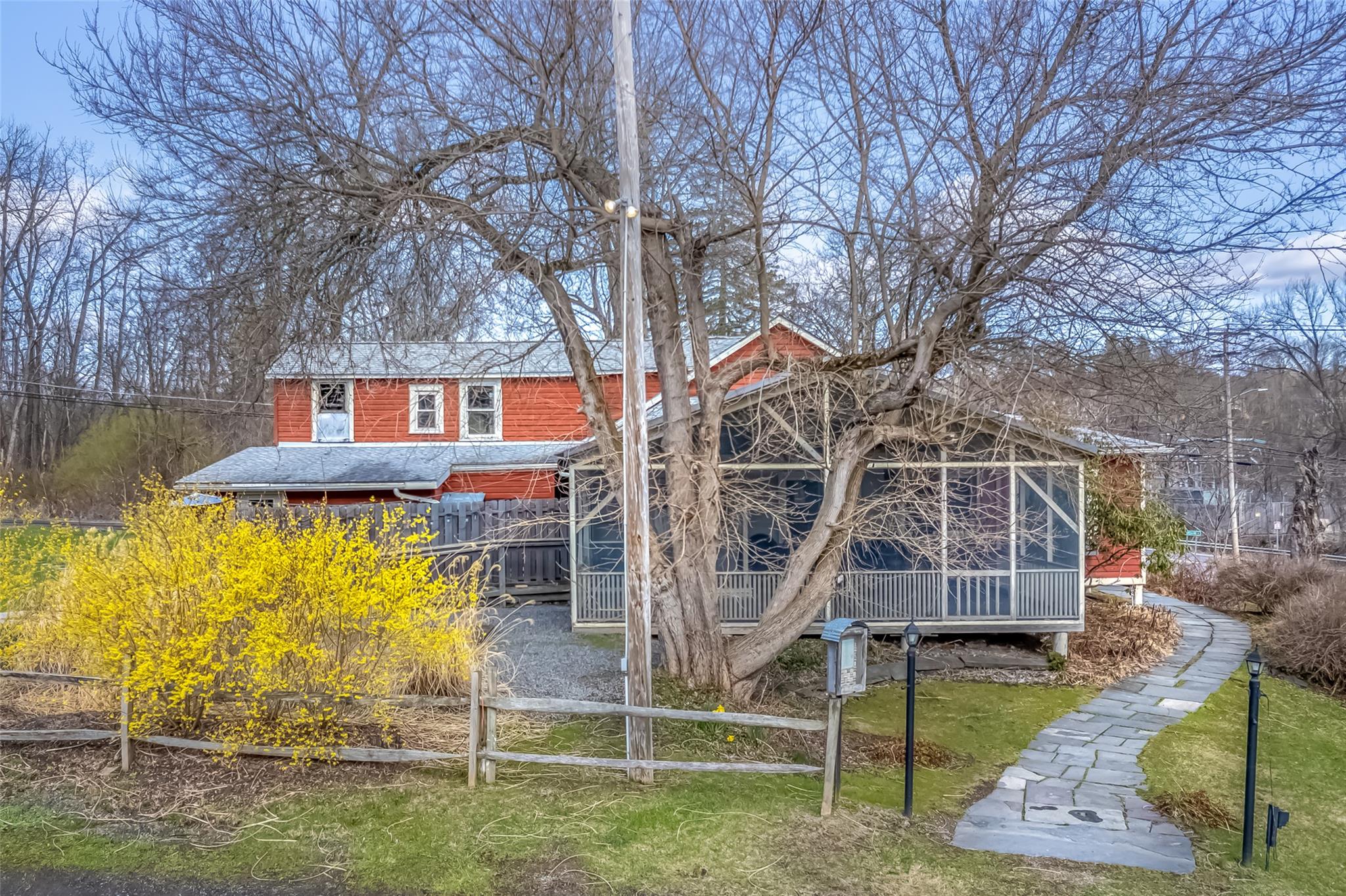 High Falls, New York 12440, United States, ,Commercial,Active,109049