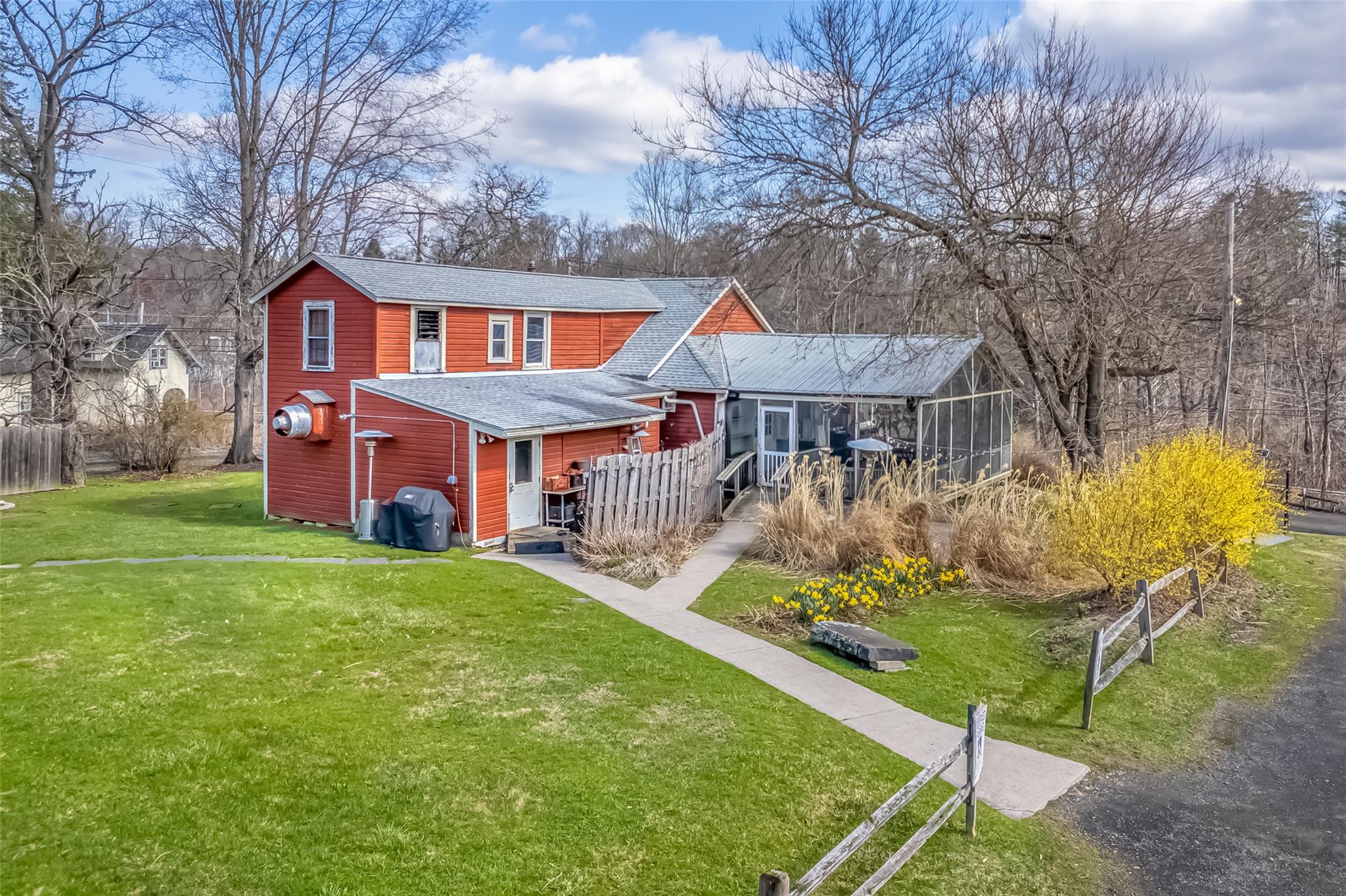 High Falls, New York 12440, United States, ,Commercial,Active,109049