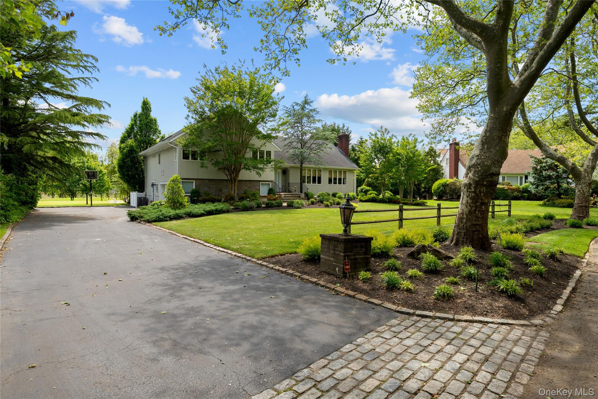 11 Hickory Road