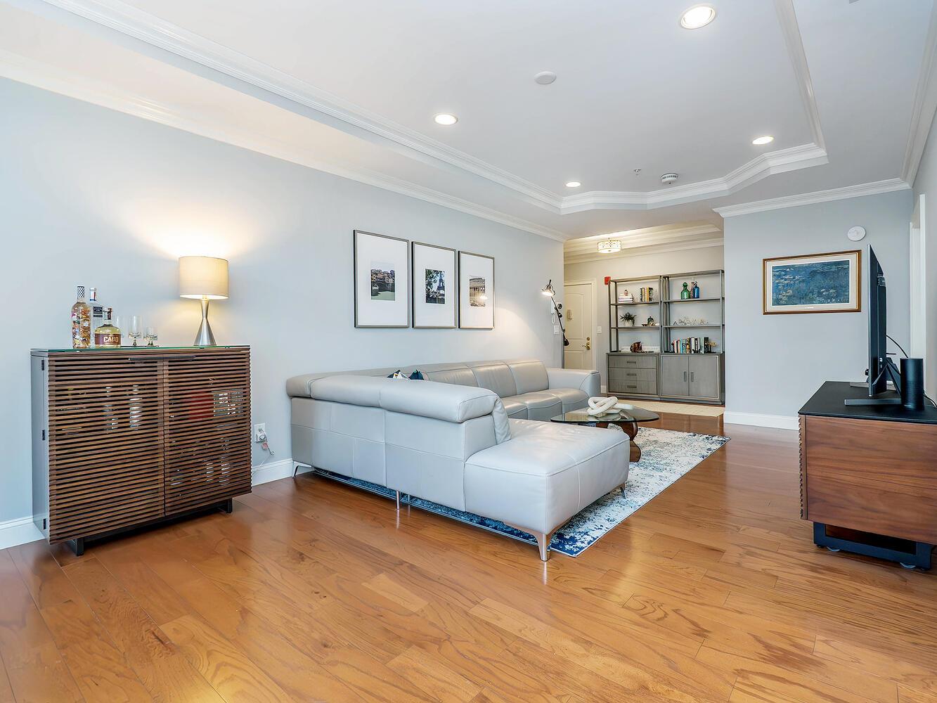 100 Shady Lane #100, Westbury, New York image 5