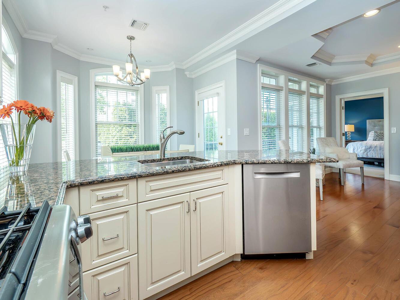 100 Shady Lane #100, Westbury, New York image 8