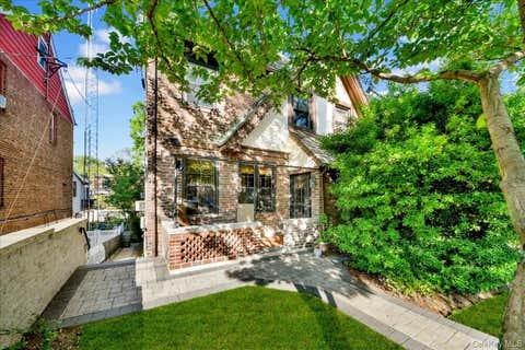 Homes For Sale - 1922 Tenbroeck Avenue<br/> Bronx, NY 10461