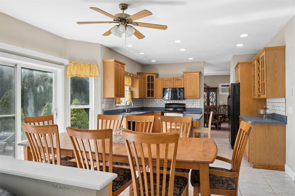 Photo of 17 Egret Way, Center Moriches, NY 11934 (MLS # 990698)