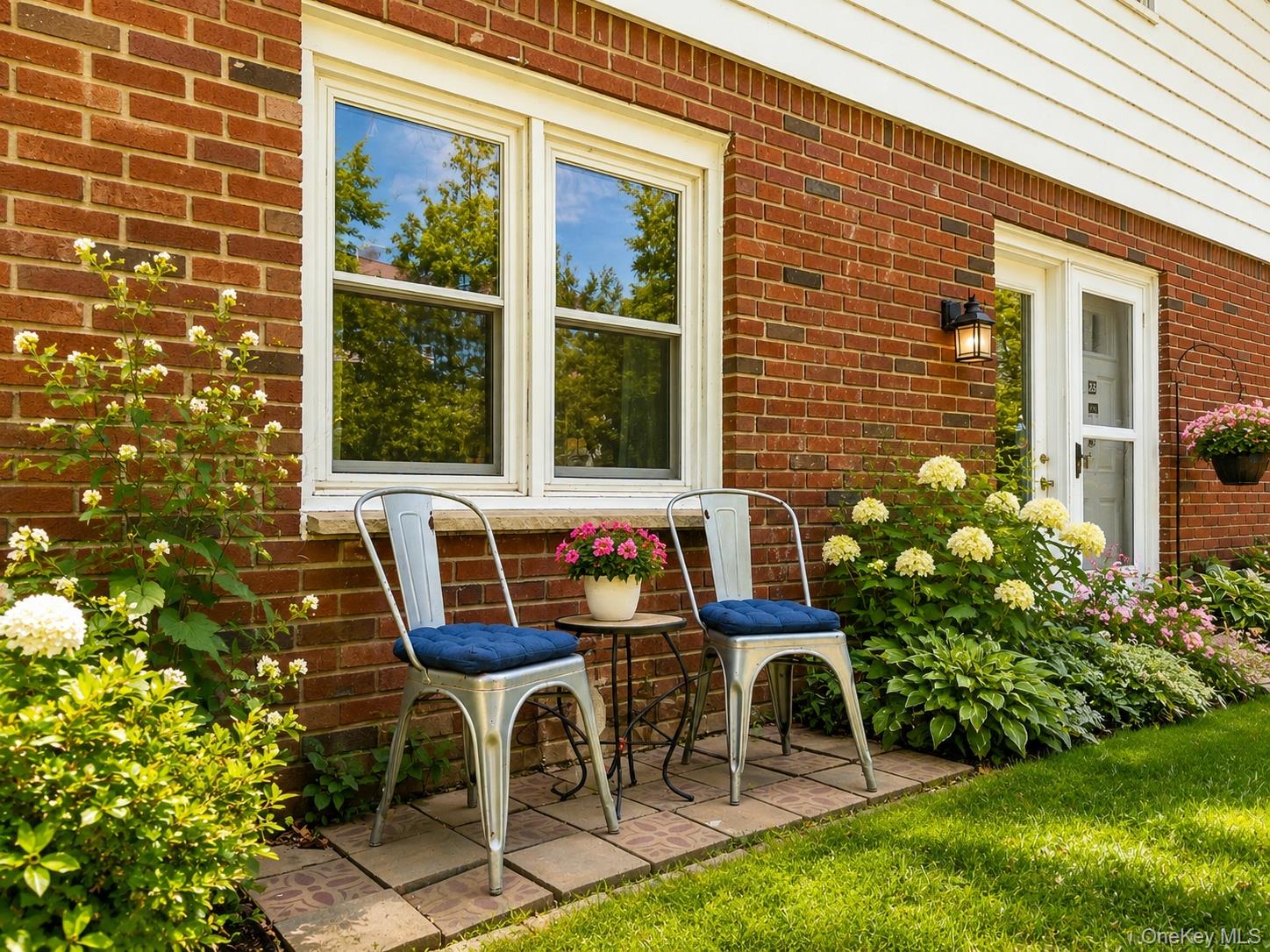 22 Orchard Heights