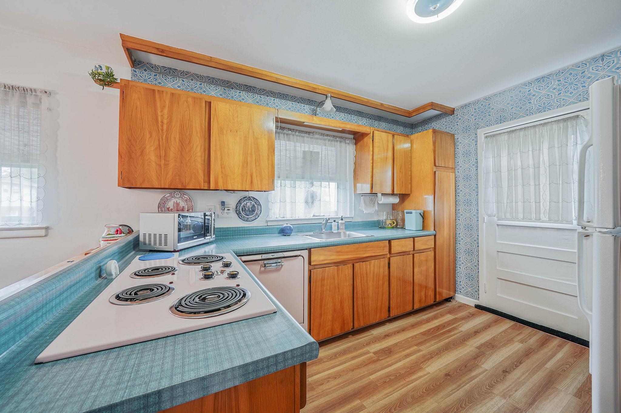 3 Shelter Hill Road, Plainview, New York image 14