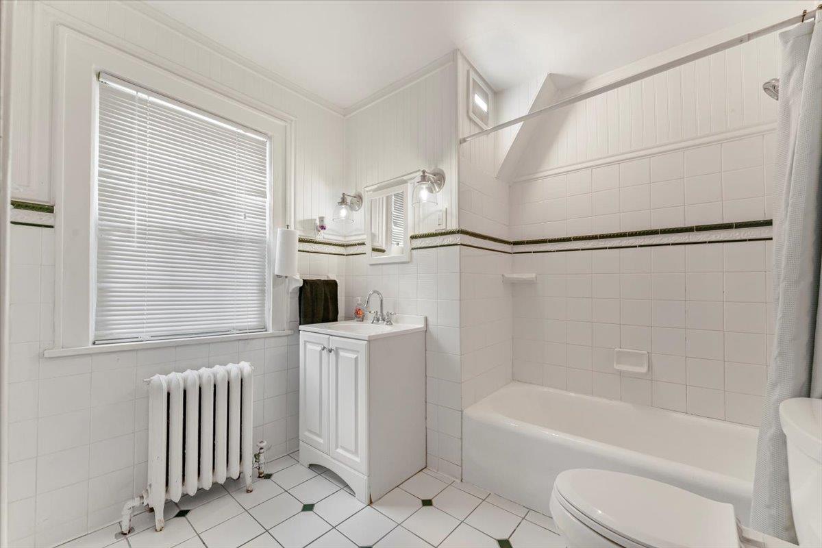 21 Chester Place Pl, New Rochelle, New York image 22