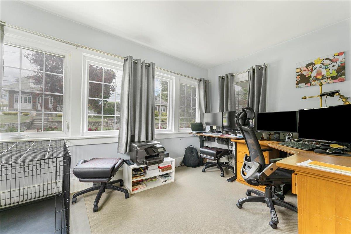 21 Chester Place Pl, New Rochelle, New York image 10