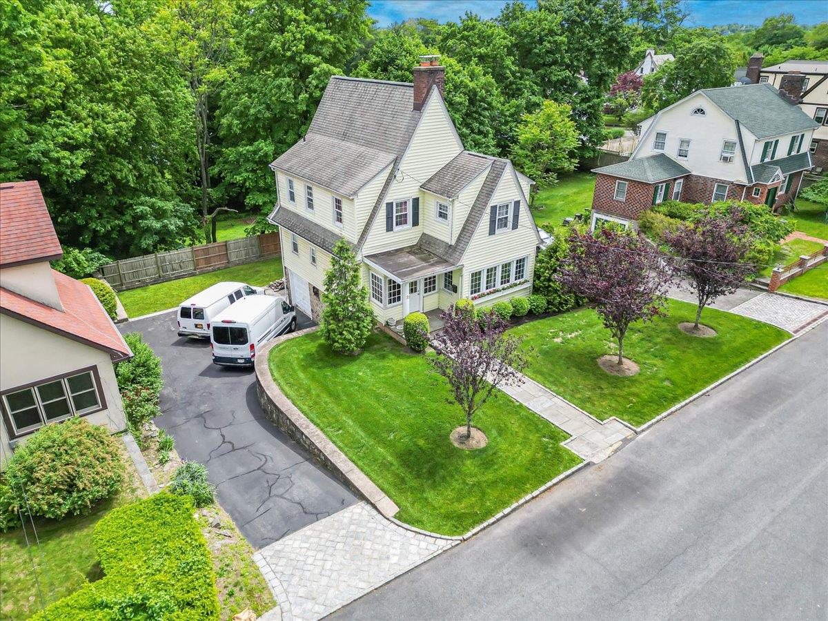 21 Chester Place Pl, New Rochelle, New York image 29