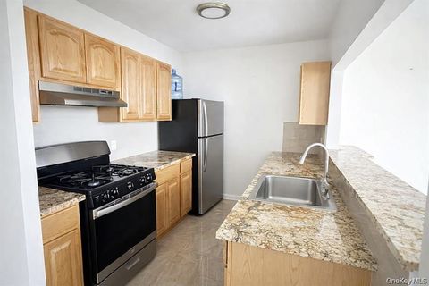 Photo of 296 Mill Street #3, Poughkeepsie, NY 12601 (MLS # 978626)