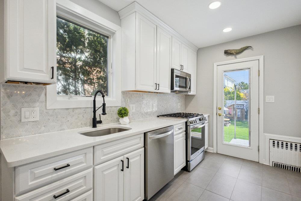 226 Kensington Road, Lynbrook, New York image 16