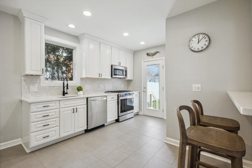 226 Kensington Road, Lynbrook, New York image 12