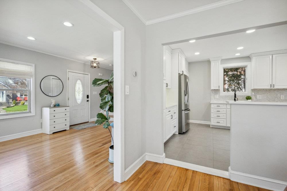 226 Kensington Road, Lynbrook, New York image 8